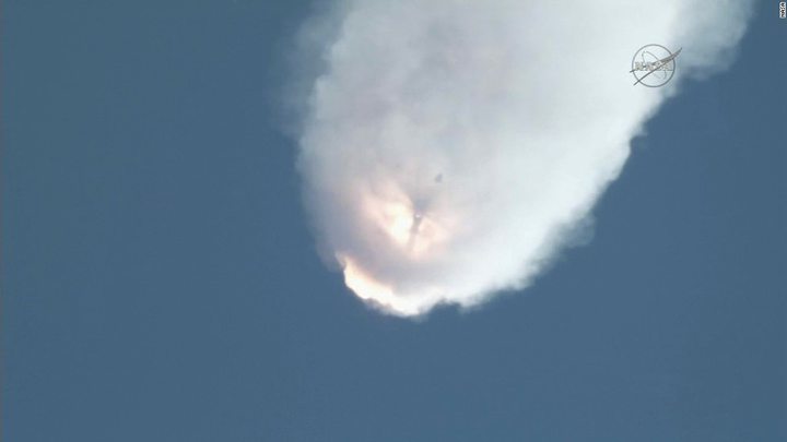 Unmanned SpaceX rocket explodes after liftoff