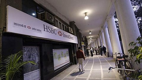 Banques : HSBC renonce aux frais bancaires