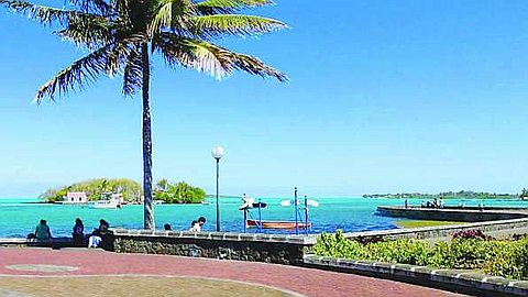 In-depth study for a second port in Mahébourg