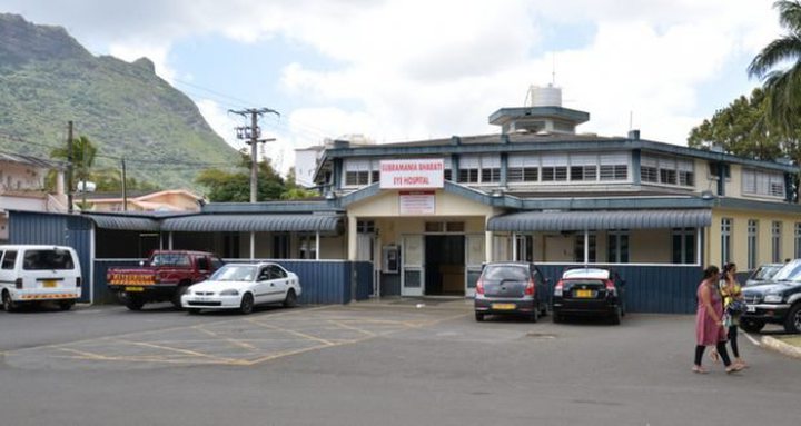 Quatre Patients Perdent la Vue à l'Hôpital de Moka