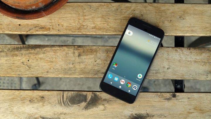 The Google Pixel 2 may have a curved display