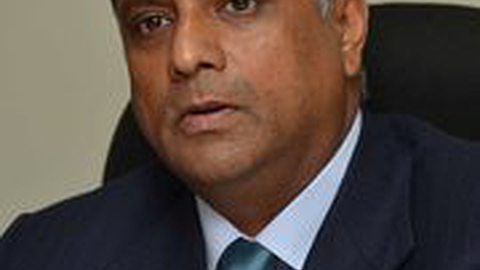 MT Network Failure: Minister Pillay Calls for Explanations