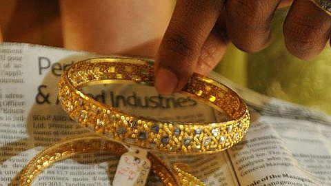 Advertisements On The Purchase Of Gold Jewelry Now Banned