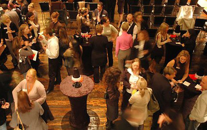 How to Host a Successful Business Mixer