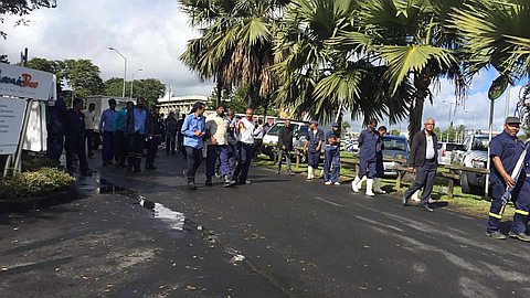 Fuite d’Ammoniaque à Phoenix: une Cinquantaine de Personnes Transportées à l’Hôpital