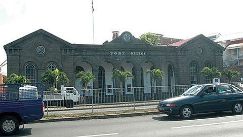 Mauritius Post Ltd: Postal costs for parcels go from Rs 130 to Rs 40