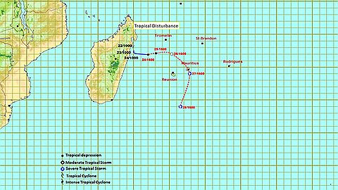 Cyclone alert Class 2: no school this Tuesday