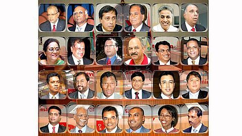 Lexpress Journalistes Evaluent le Cabinet Ministériel : Huit Ministres en Baisse, 14 en Hausse