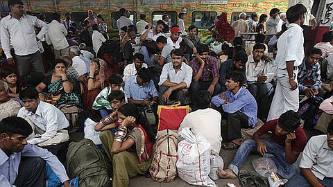 India: Half of the Country without Electricity, Miners Trapped Underground