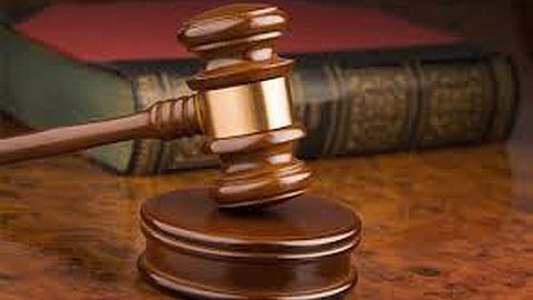 Renouvellement des Attachment Orders sur Deux Chevaux