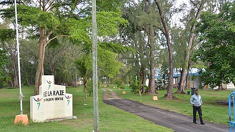 Coronavirus: le centre d’Anse-la-Raie se prépare à accueillir des patients