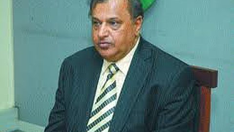 Classes Resume Tomorrow: The Ministry's Decision Known This Afternoon