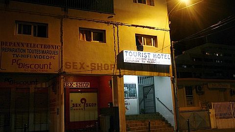 À La Réunion: l’Hôtel des Prostituées Mauriciennes Confisqué