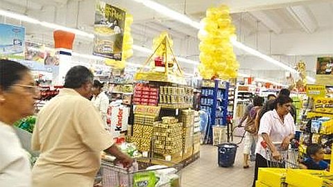 Réouverture probable des supermarchés sous des conditions « très strictes »