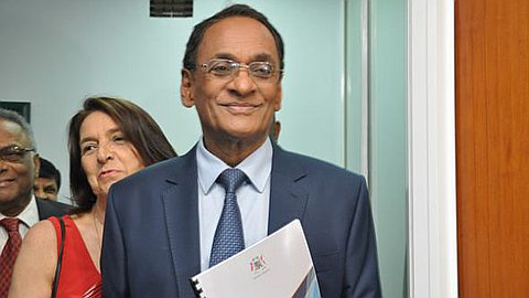 Après le Budget : Lutchmeenaraidoo Annonce la Mise en Application des Mesures
