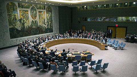 UN Security Council Votes to Eliminate Syria's Chemical Weapons