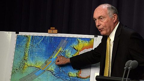 Malaysia Jet Most Likely on Autopilot When It Crashed, Australia Says