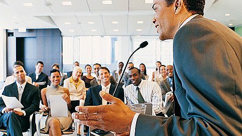 5 Public Speaking Tips That'll Prepare You for Any Interview