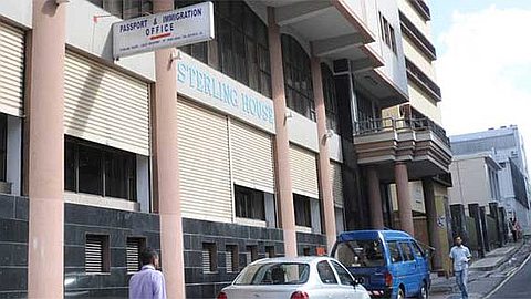 Airport: Expulsion Of Six Malaysians In Possession Of 146 Fake Credit Cards