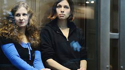 Pussy Riot: Russia Frees Jailed Pussy Riot Members