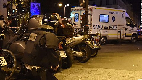 2 Terrorist Suspects Killed, 7 Held After Raid in Saint-Denis, Officials Say