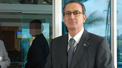 Chute du Groupe BAI: un Rapport sur la Pyramide de Ponzi