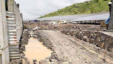 Floods Bamboo: Threat of "Stop Order" Against Sarako