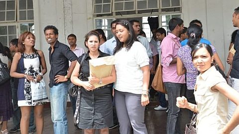 Santé: les 160 Internes Dissidents Désormais Médecins… et Chômeurs