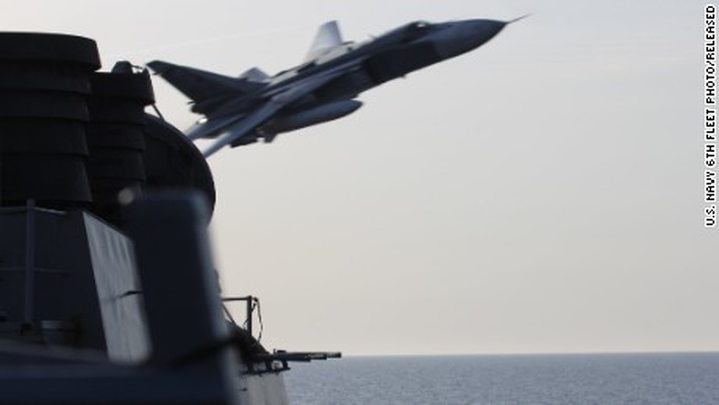 Russian Fighter Jets Get Close to U.S. Destroyer