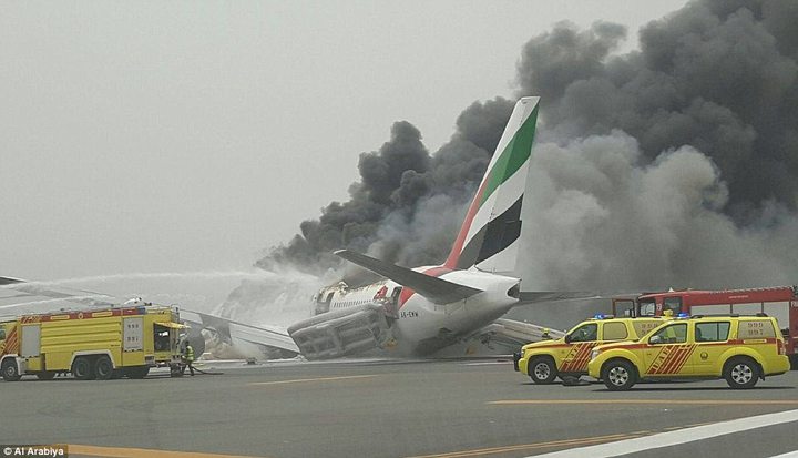 Emirates jet with 300 on board on board crash land
