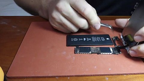 Watch how a man built an iPhone for $300