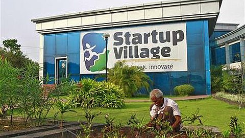India Sets Up Seaside "Village" to Nurture Software Start-Ups