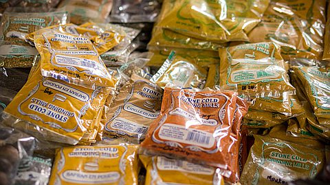 Produits contrôlés: épices, échantillons de sang et tissus humains enlevés de la liste