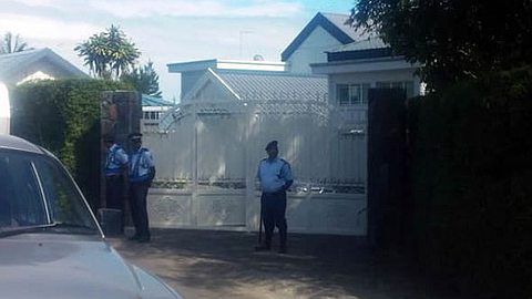 A Floréal: la Police Perquisitionne le Domicile des Rawat