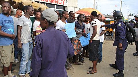 Nigeria Struggles to Contain Ebola