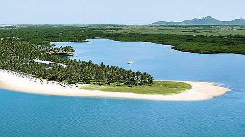 World Travel Awards 2012: One & Only Le Saint Geran Named "Indian Ocean's Leading Resort"