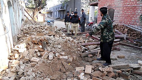 Death Toll From Earthquake in Afghanistan and Pakistan Tops 300