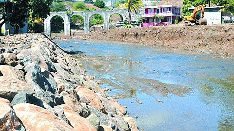 Rs 500 Million Invested in Rehabilitation of Drains in Port Louis
