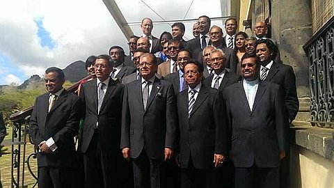 Permanent Secretaries: Série de Mutations