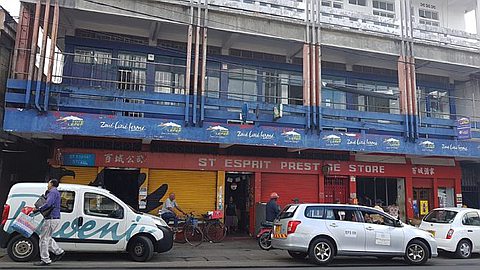 Confinement : superettes, boutiques, tabagies ouverts à des heures spécifiques