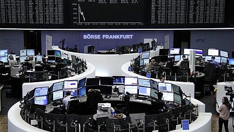 OPEC Inaction Sends Brent to Four-Year Low, Hits Stocks