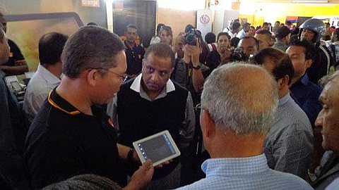 Internet Rodrigues Minister Pillay Promises a Faster Connection