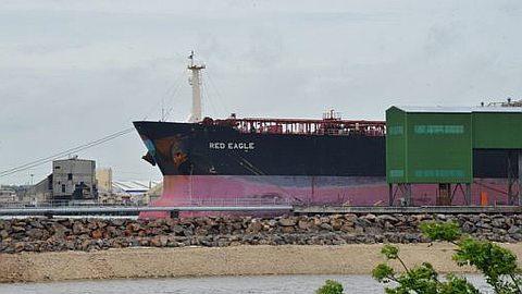 Affaire Betamax: ordre provisoire de la Cour suprême reconnaissant le jugement de Singapour