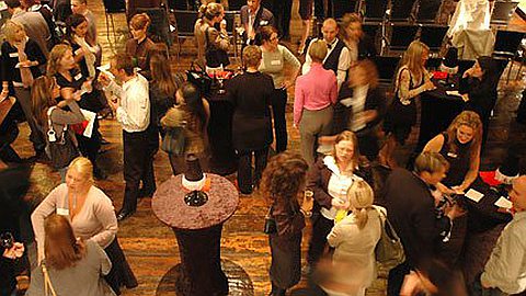 Networking Like a Pro: How to Host a Successful Business Mixer