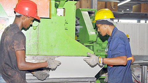 Création d’Emplois: l’«Inaction» du Privé Irrite le Gouvernement