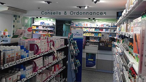 Nouveaux règlements: les pharmaciens craignent une prolifération des pharmacies