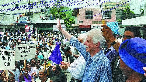 MMM keeps pressure on MedPoint deal