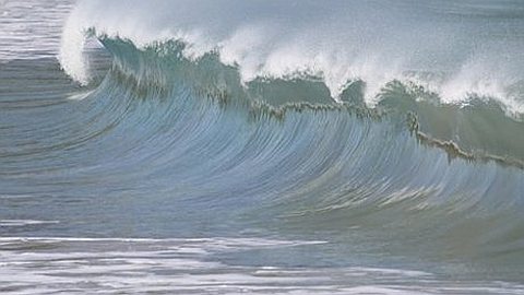 Weather: heavy Swells Continue at Monday