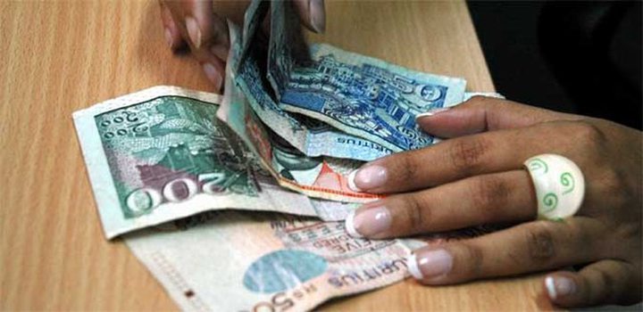 New banknotes with hologram images