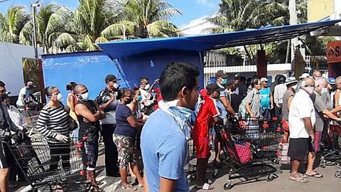 Grandes surfaces : les modalités de réouverture finalisées ce week-end